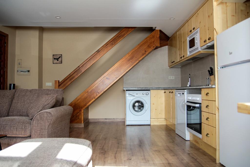 Apartamentos Snoe Mont Romies Salardu Bagian luar foto