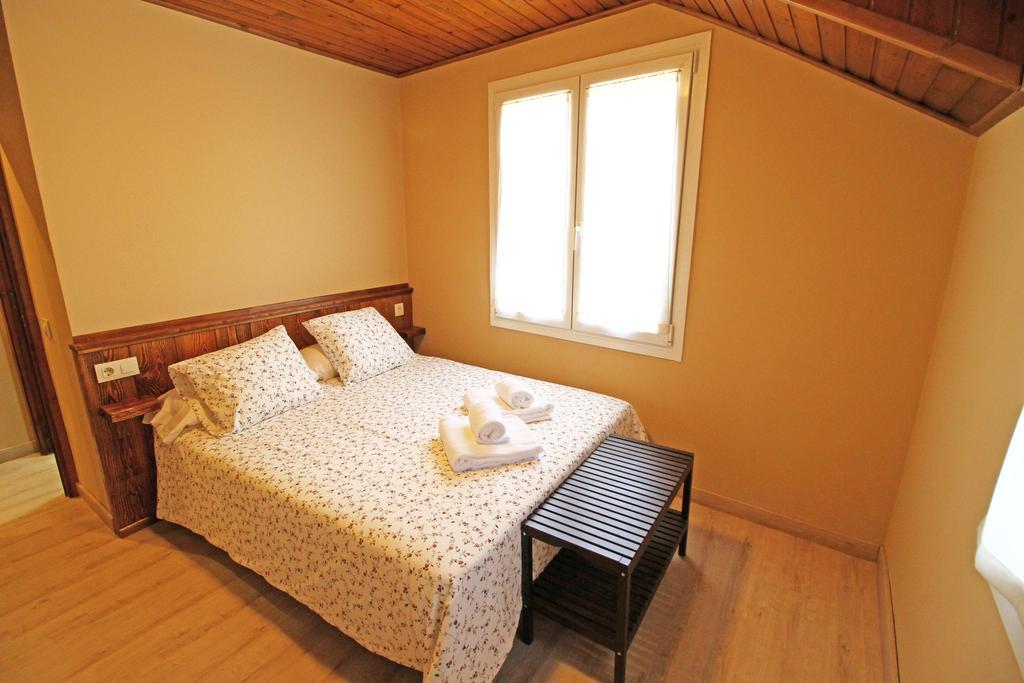 Apartamentos Snoe Mont Romies Salardu Bagian luar foto