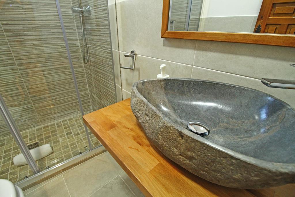 Apartamentos Snoe Mont Romies Salardu Bagian luar foto